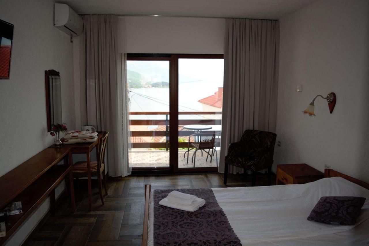 Villa Scandik โอครีด ภายนอก รูปภาพ